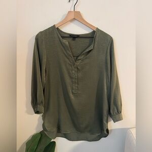 🫒 Banana Republic Blouse